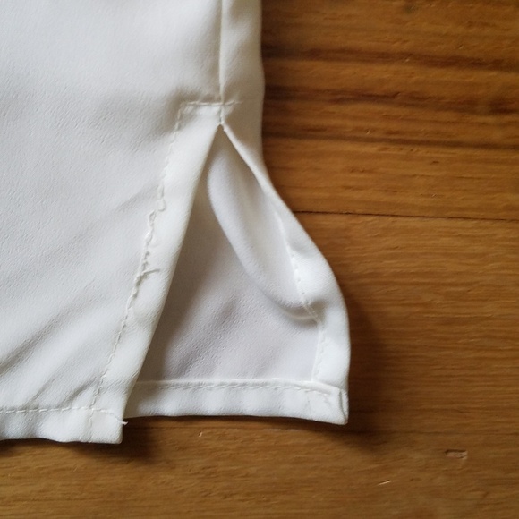 🚨3/$15🚨 Cream Color Office Blouse - Size 10 - Picture 7 of 8